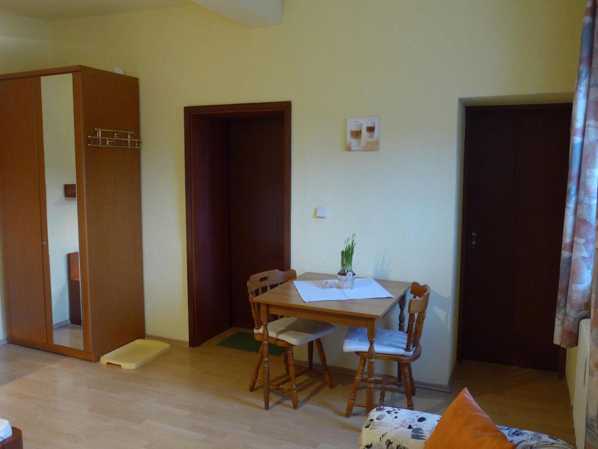 Schuetze Apartment Daasdorf am Berge